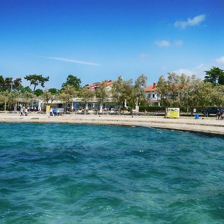 Beautiful Apartments First Row To The Sea Poreč Dış mekan fotoğraf