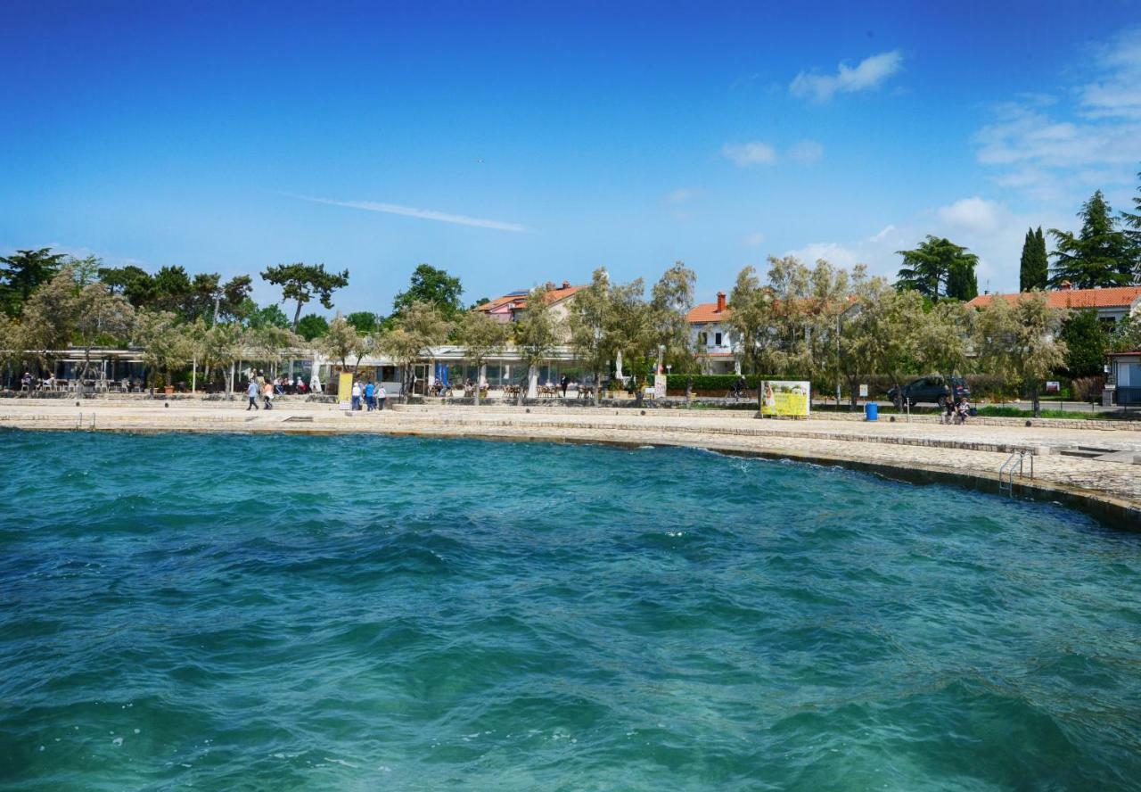 Beautiful Apartments First Row To The Sea Poreč Dış mekan fotoğraf