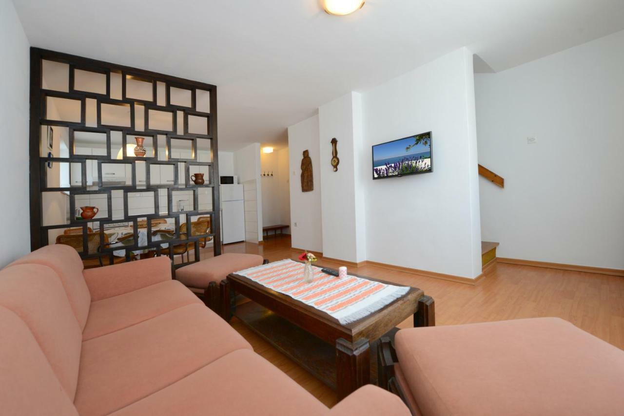 Beautiful Apartments First Row To The Sea Poreč Dış mekan fotoğraf