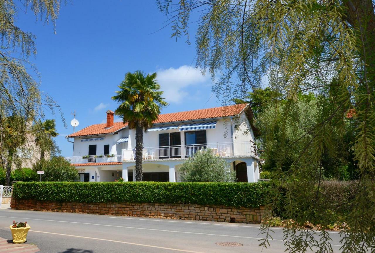 Beautiful Apartments First Row To The Sea Poreč Dış mekan fotoğraf